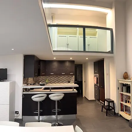 Appartement Loft In Old Town Near Termini Station And Rome