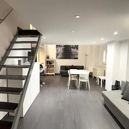 Appartement Loft In Old Town Near Termini Station And *